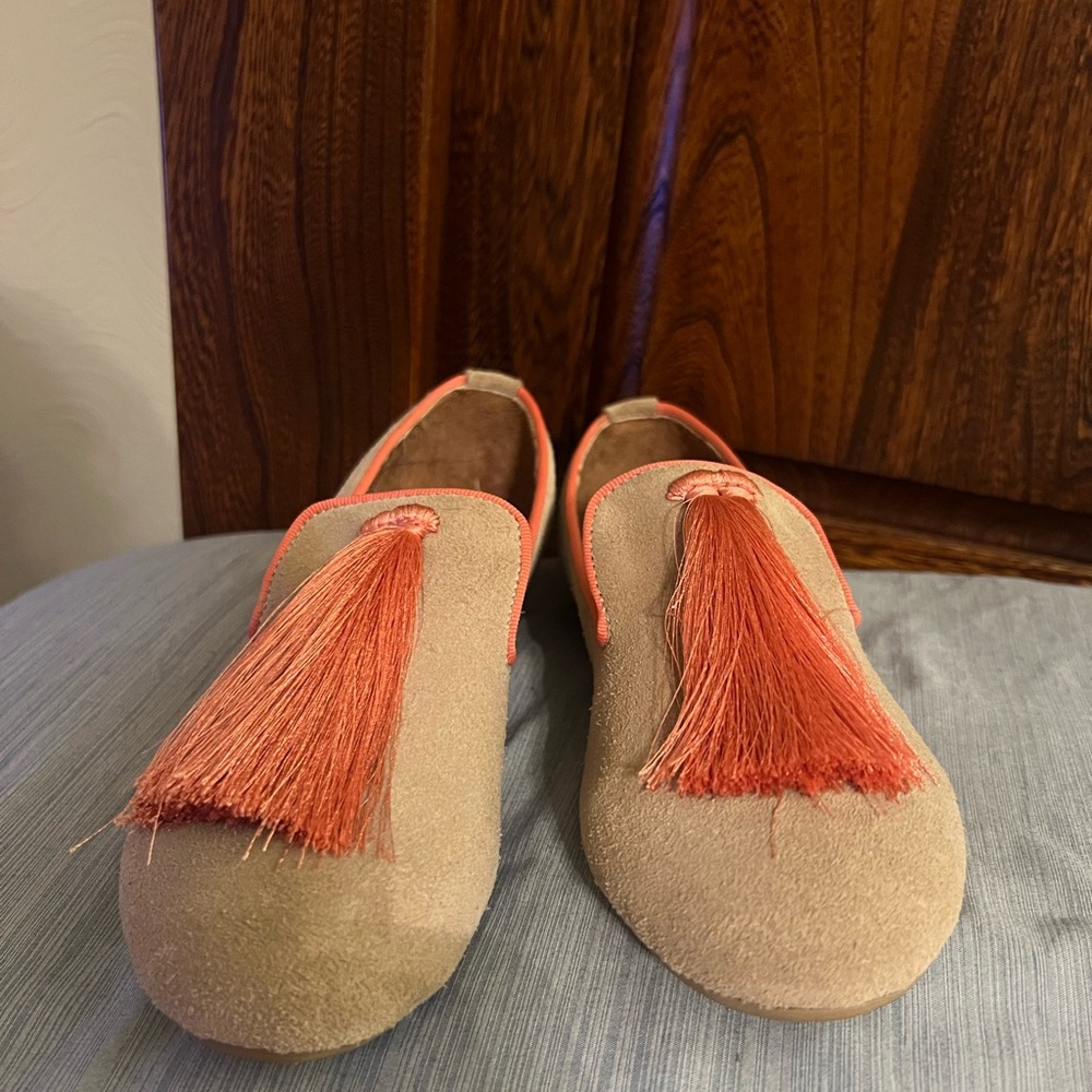 Silvia Cobos Tan Leather, Suede Like, Women’s Size 7 Slip On Shoes, new with tag - Picture 4 of 10